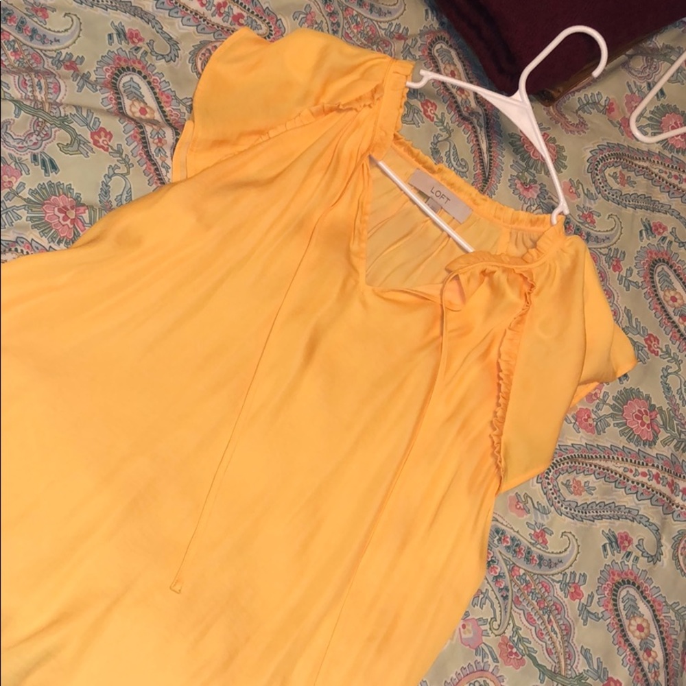 Mustard yellow flowy silk LOFT Medium Blouse